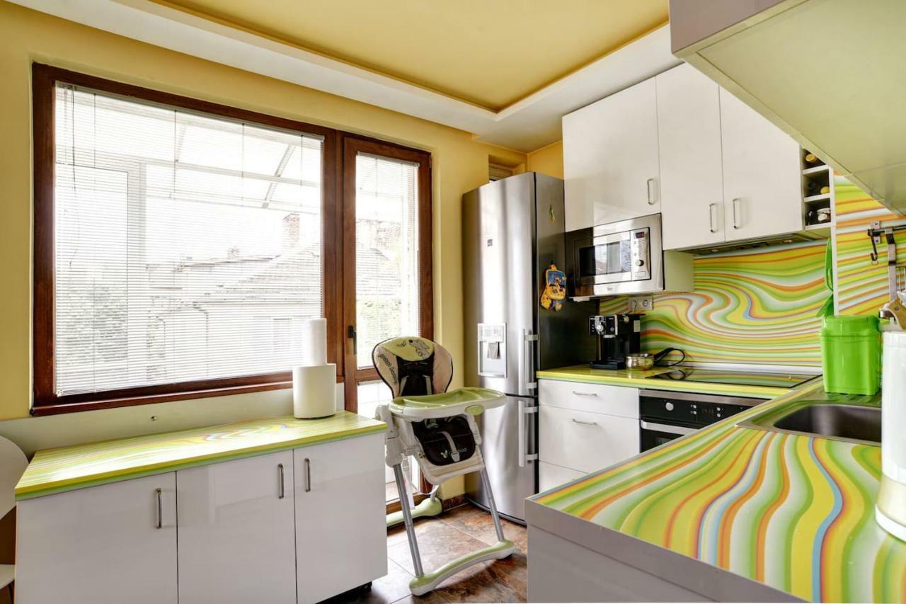 Spacious And Stylish Apartment In The Heart Of Sofia Plus Parking Экстерьер фото